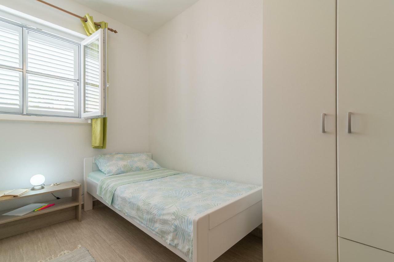 Apartmani Jelic Vinjerac Esterno foto