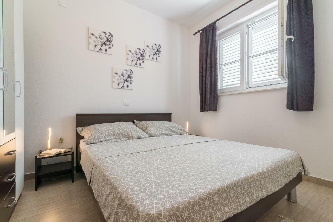 Apartmani Jelic Vinjerac Esterno foto